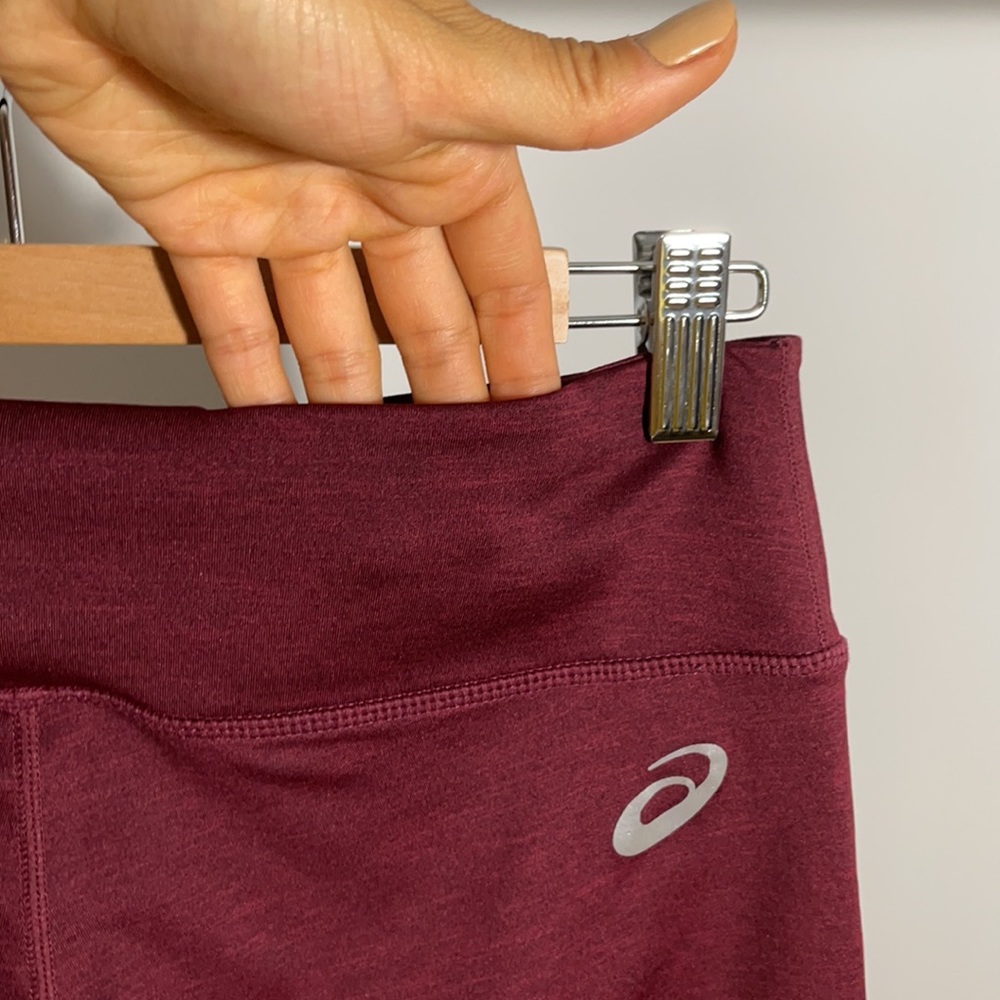 ASICS Cropped Workout Capris - Picture 5 of 5